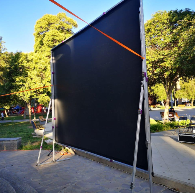 Telon Mecano Aluminio Dinon Transportable con Caja 5x3,75m (250")